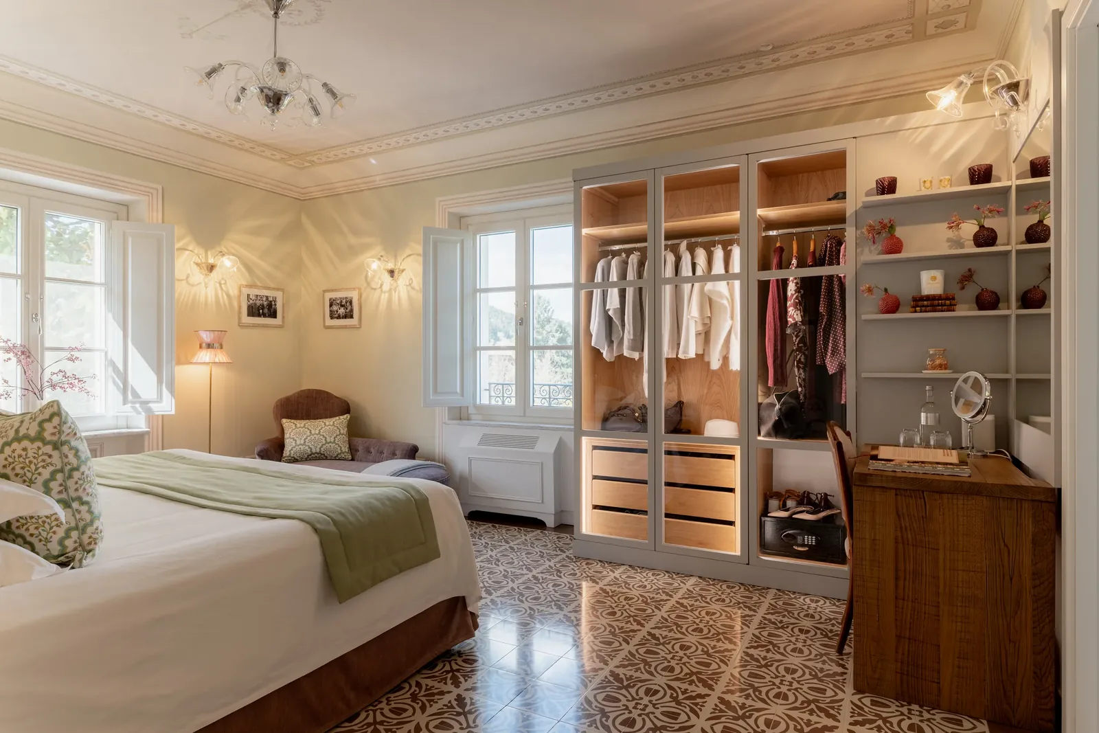 Espace dressing de la Chambre rose à Villa Marie en Toscane