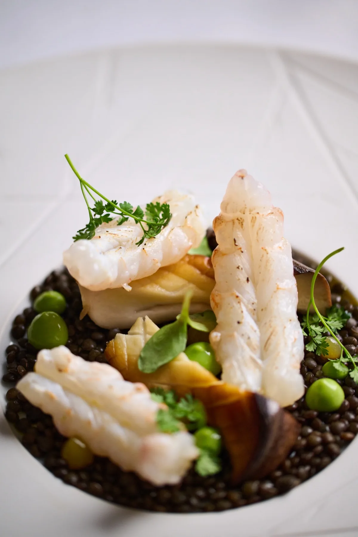 Fruits de mer et petits pois du menu dégustation de Villa Marie