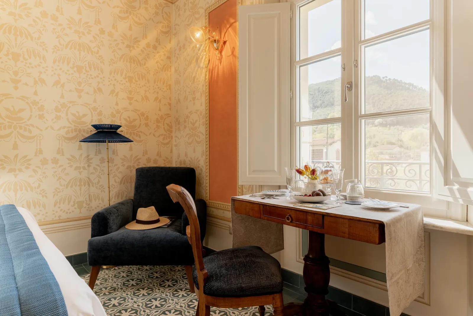 Writing desk by the window in the Blue Room at Villa Marie